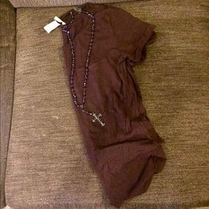 H&M ✨Basic Tee with rolled cuff sleeves✨